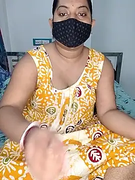 Snapshot of CamGirl_Neha chatting on 05.15.26 CamGirl Neha online show from 05.15.26
