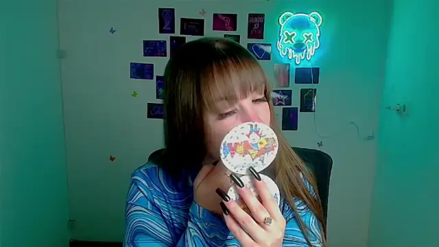 Tiffani Angel online show from 04.15.26