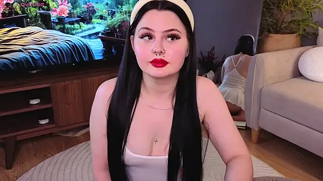 Snapshot of Paadmaa chatting on 04.01.26 Paadmaa online show from 04.01.26