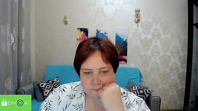 QUEEN02030 online show from 04.08.26