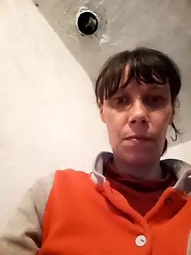 VikaBakerX online show from 04.21.26