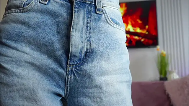 TeshaDurrell online show from 04.08.26