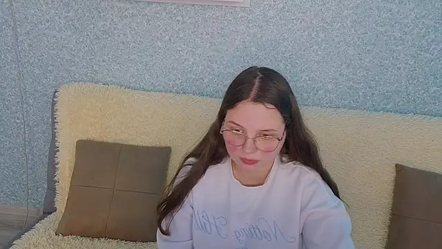 SofiDreamm online show from 04.04.26