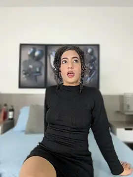 Odett Khastoff online show from 04.12.26