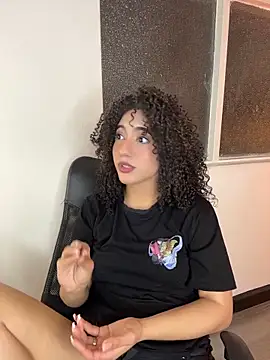 Odett Khastoff online show from 04.29.26