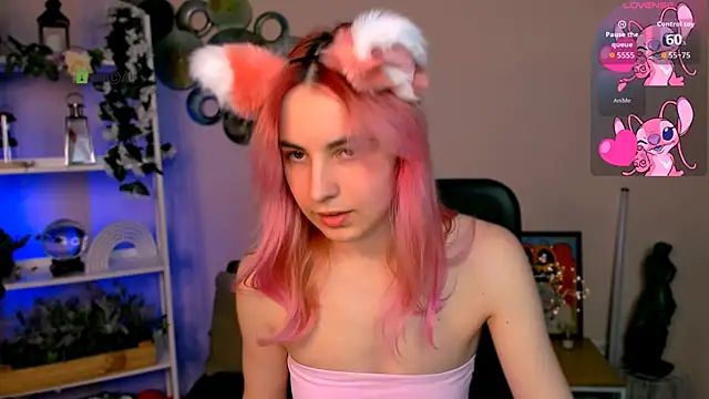 Snapshot of lissa_veils chatting on 04.16.26 lissa veils online show from 04.16.26