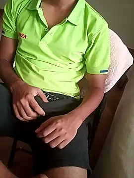 Snapshot of letsplaygame chatting on 04.06.26 letsplaygame online show from 04.06.26