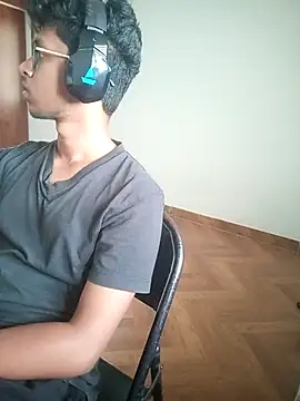 Snapshot of letsplaygame chatting on 04.16.26 letsplaygame online show from 04.16.26