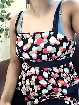 BlushingBunny  online show from 04.03.26