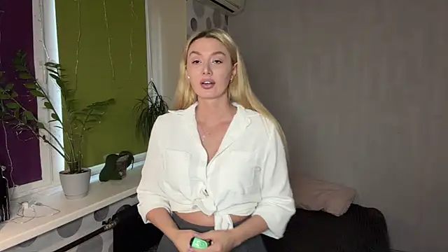 Snapshot of Annycute666 chatting on 04.13.26 Annycute666 online show from 04.13.26