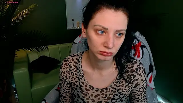 Ophyrix online show from 04.10.26