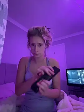 Goldenfairy online show from 04.15.26