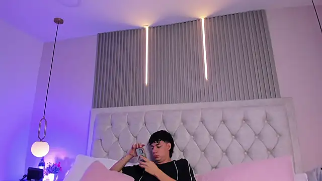 andy may18 online show from 04.13.26