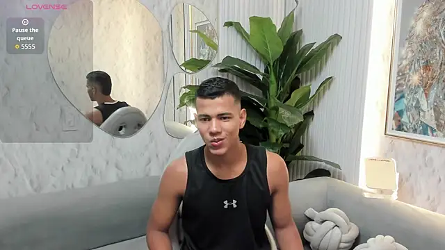 noahdark  online show from 04.15.26