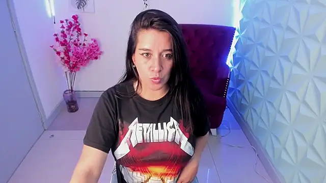 gabriela Cg online show from 04.15.26