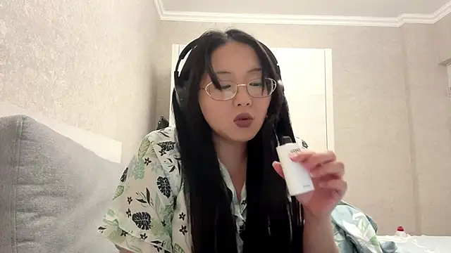 Feylinmay online show from 04.15.26