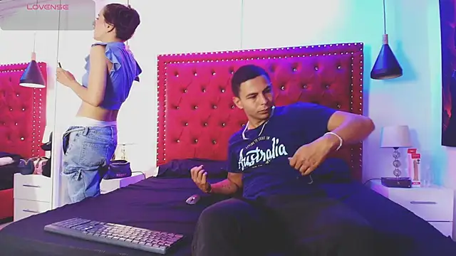 Jack and Emma  online show from 04.14.26