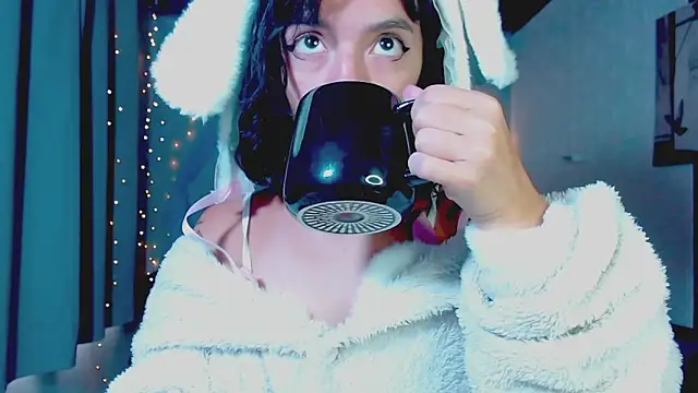 LannieGonzales online show from 04.08.26