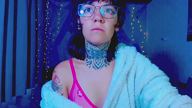 LannieGonzales online show from 04.10.26