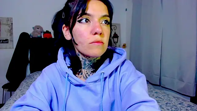 LannieGonzales online show from 06.01.26