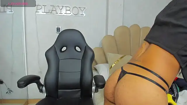 MiikeOthon online show from 04.09.26