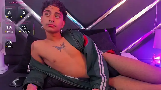 MiikeOthon online show from 04.18.26