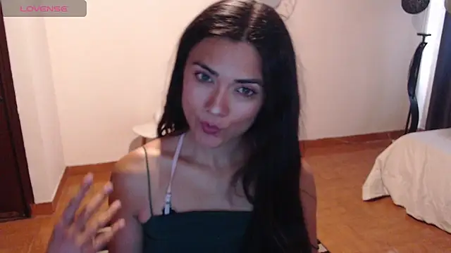 FreyaRouge online show from 04.11.26