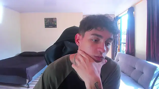 Luke Chill online show from 04.10.26