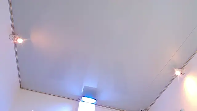 milo hot  online show from 04.15.26