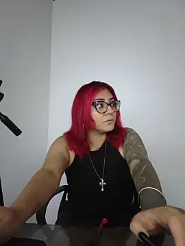 Violett Sykes online show from 04.25.26