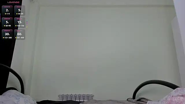 MoonPetite online show from 04.11.26