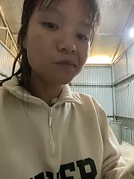 Elisa-a online show from 04.06.26