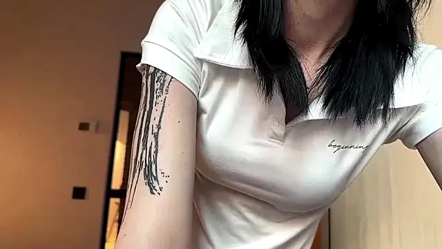 JessbutnotJessi online show from 04.06.26