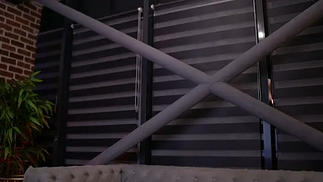 SpicyLeyla online show from 04.14.26