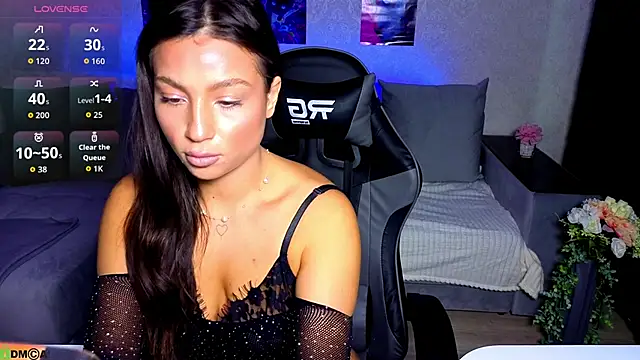 Tanita Moon 007 online show from 04.04.26