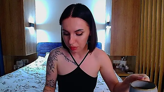 Snapshot of Sour_Berry_ chatting on 05.31.26 Sour Berry online show from 05.31.26