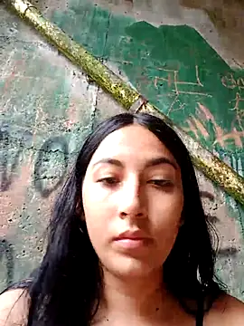 Ann Houston online show from 04.05.26