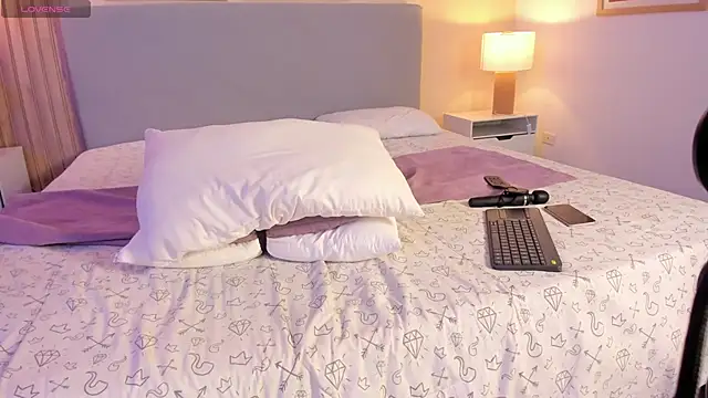 Moon of Hades online show from 04.11.26