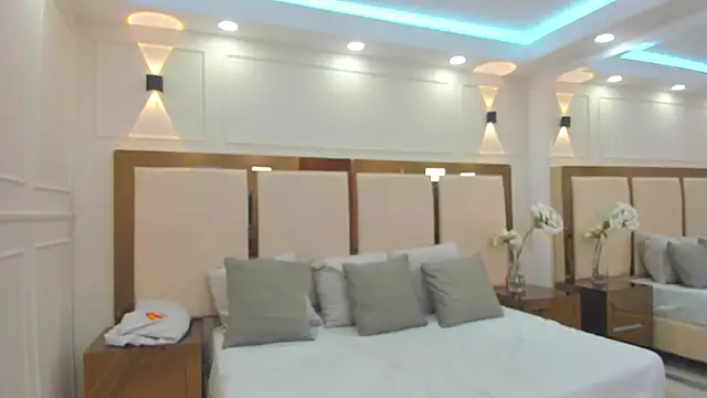 Isabelagomez2 online show from 04.15.26