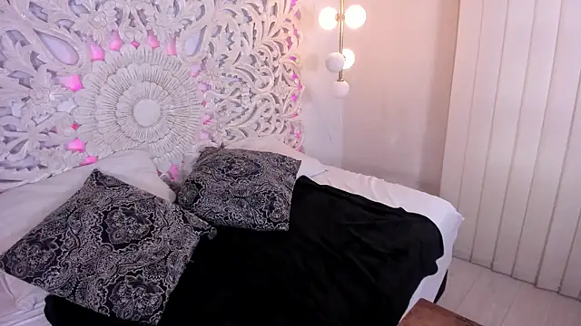 Clehon grant online show from 04.15.26