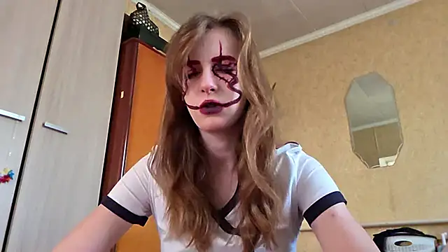 DonnaKuc online show from 04.07.26