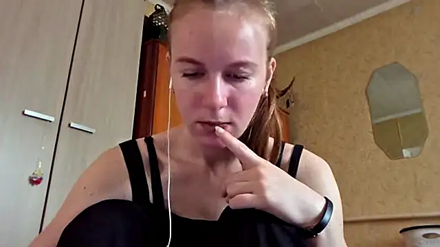 DonnaKuc online show from 04.08.26