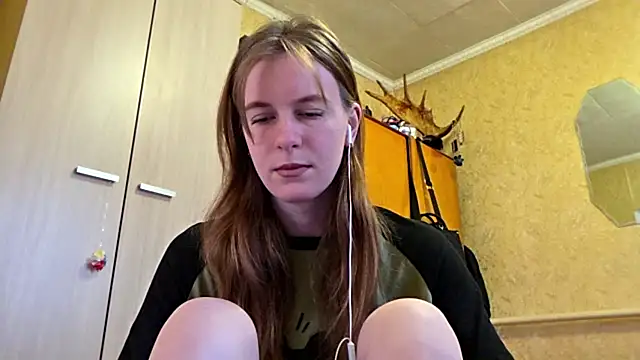 DonnaKuc online show from 04.22.26