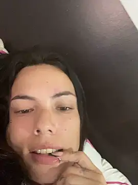 Snapshot of Elisahc420 chatting on 04.14.26 Elisahc420 online show from 04.14.26