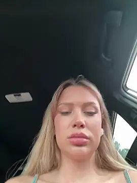 Girl-Mia online show from 04.09.26