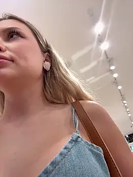 Girl-Mia online show from 04.09.26