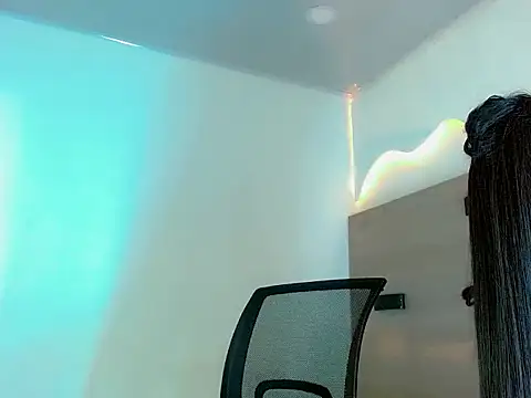 SinnthyaFoxxy online show from 04.07.26