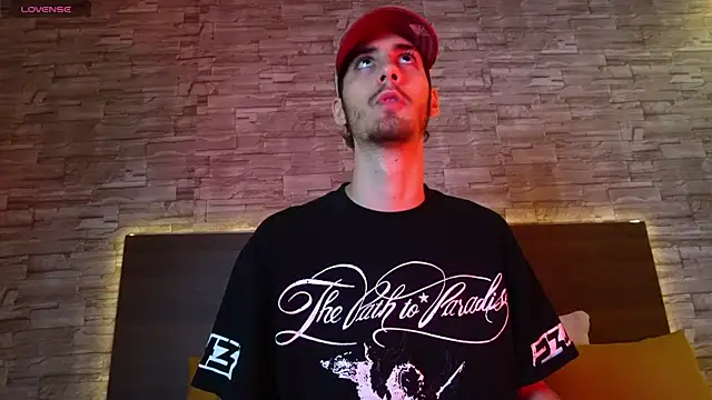 Enzo Crown online show from 04.17.26