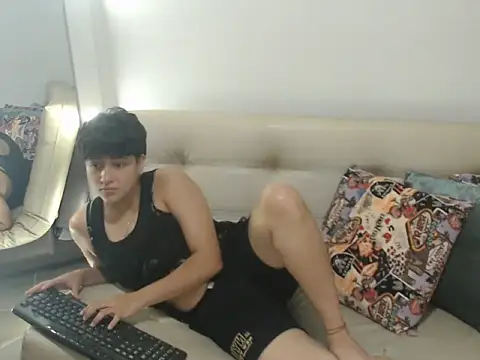 BlakeTaylor21 online show from 04.17.26