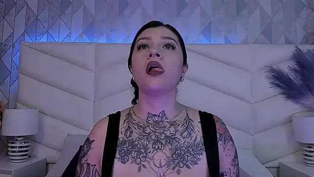 iam  mystic online show from 04.17.26